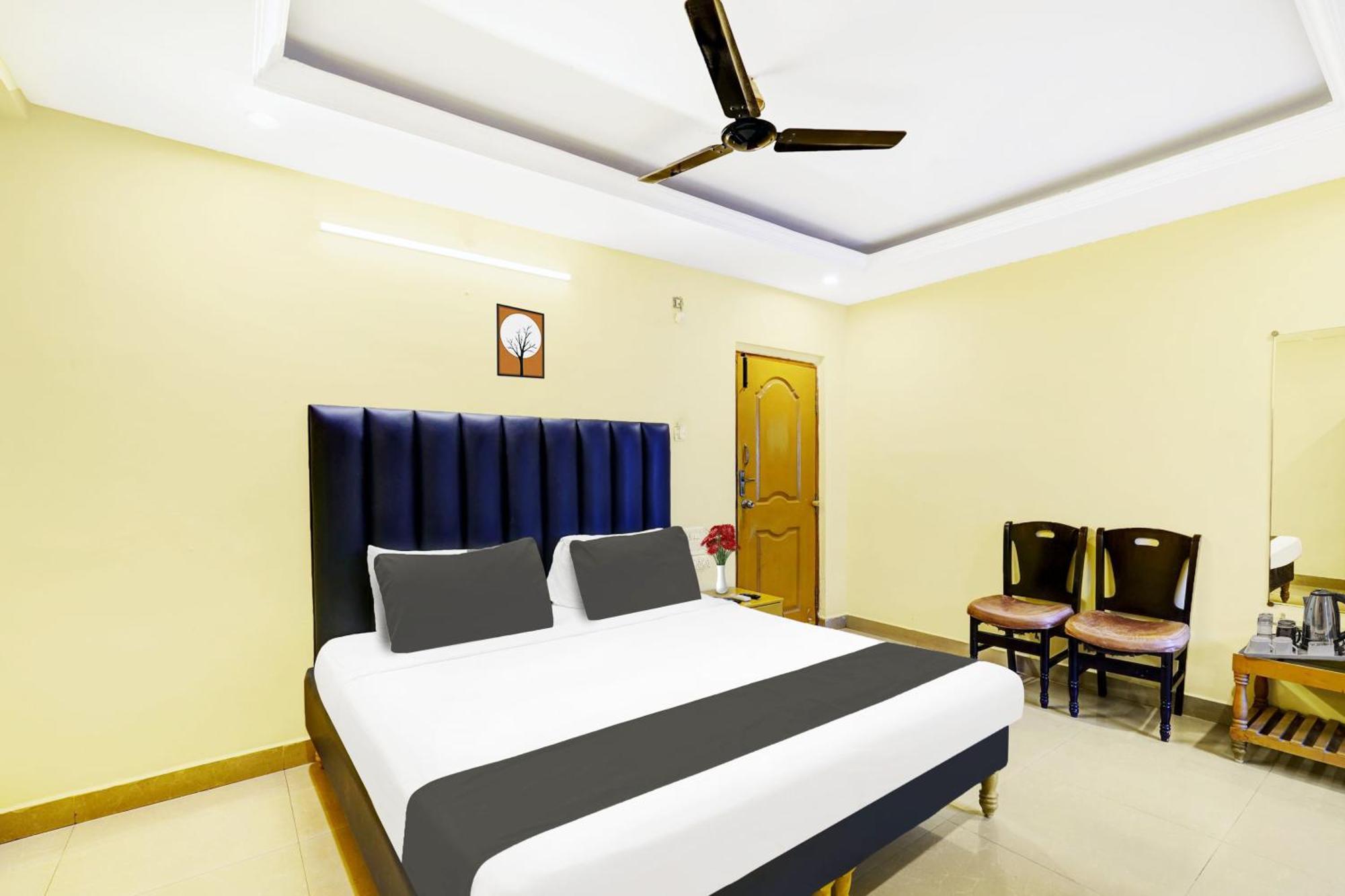Super Hotel O Padmavathi Puram Near Railway Station ティルパティ エクステリア 写真