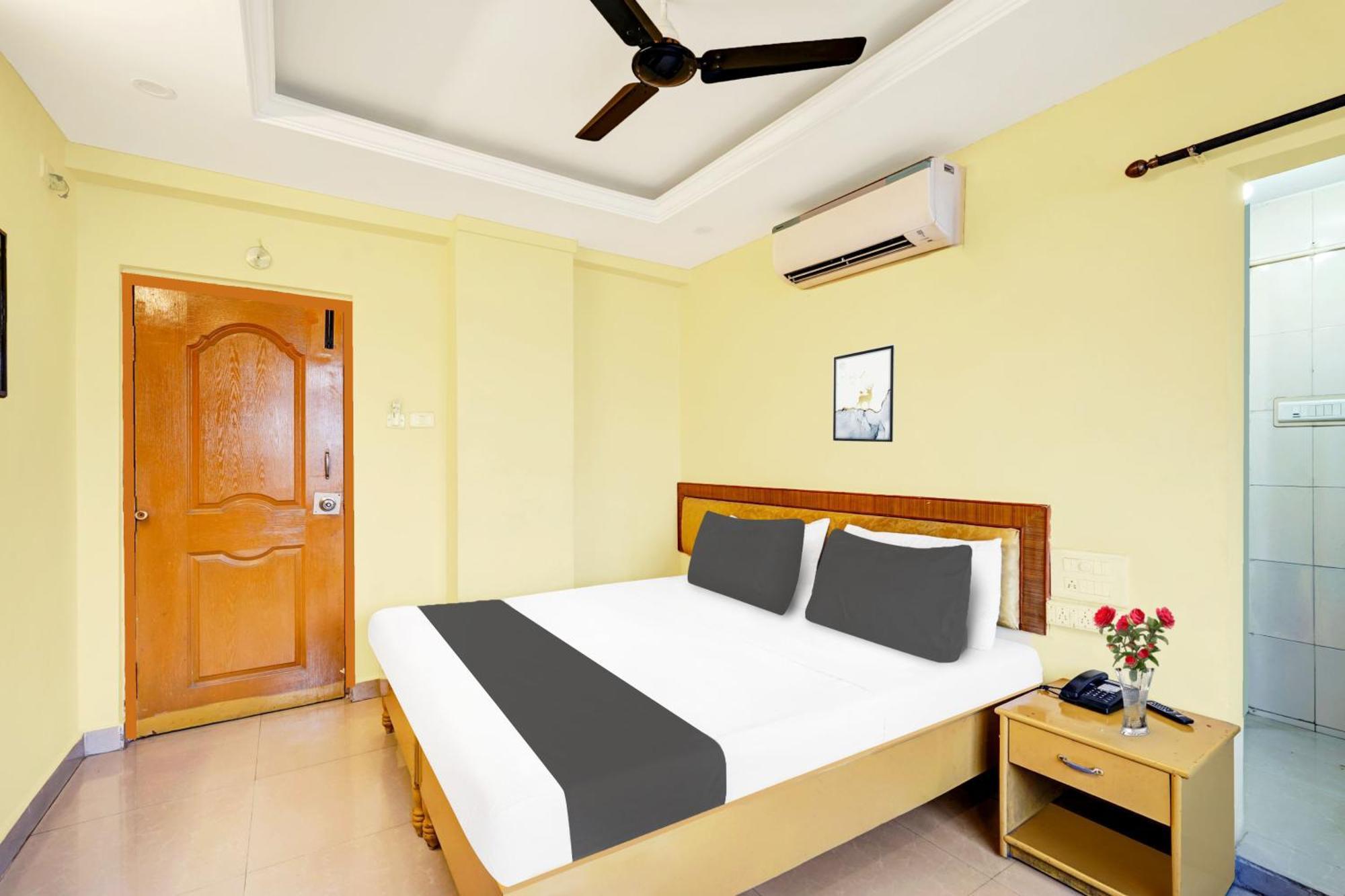 Super Hotel O Padmavathi Puram Near Railway Station ティルパティ エクステリア 写真