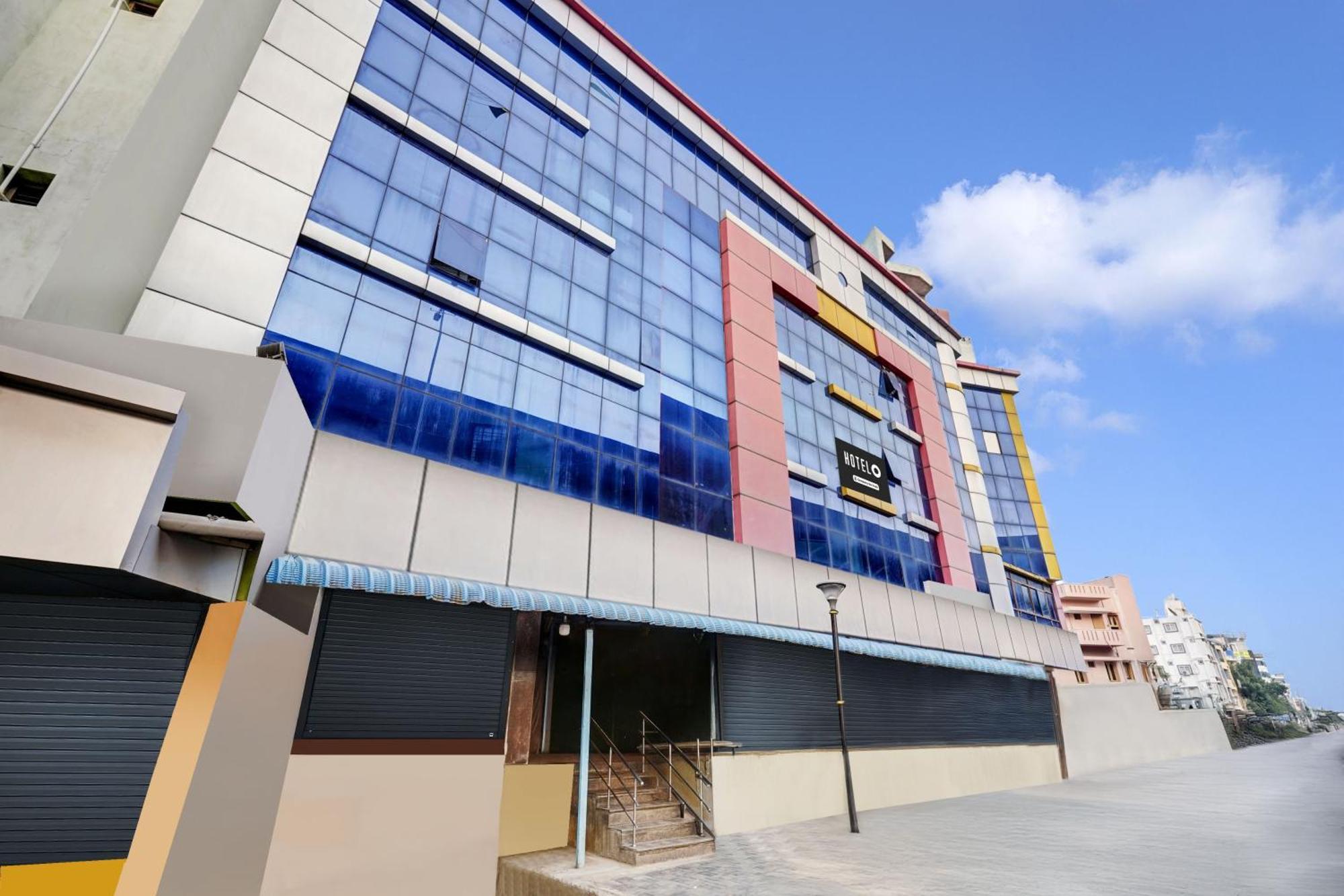 Super Hotel O Padmavathi Puram Near Railway Station ティルパティ エクステリア 写真