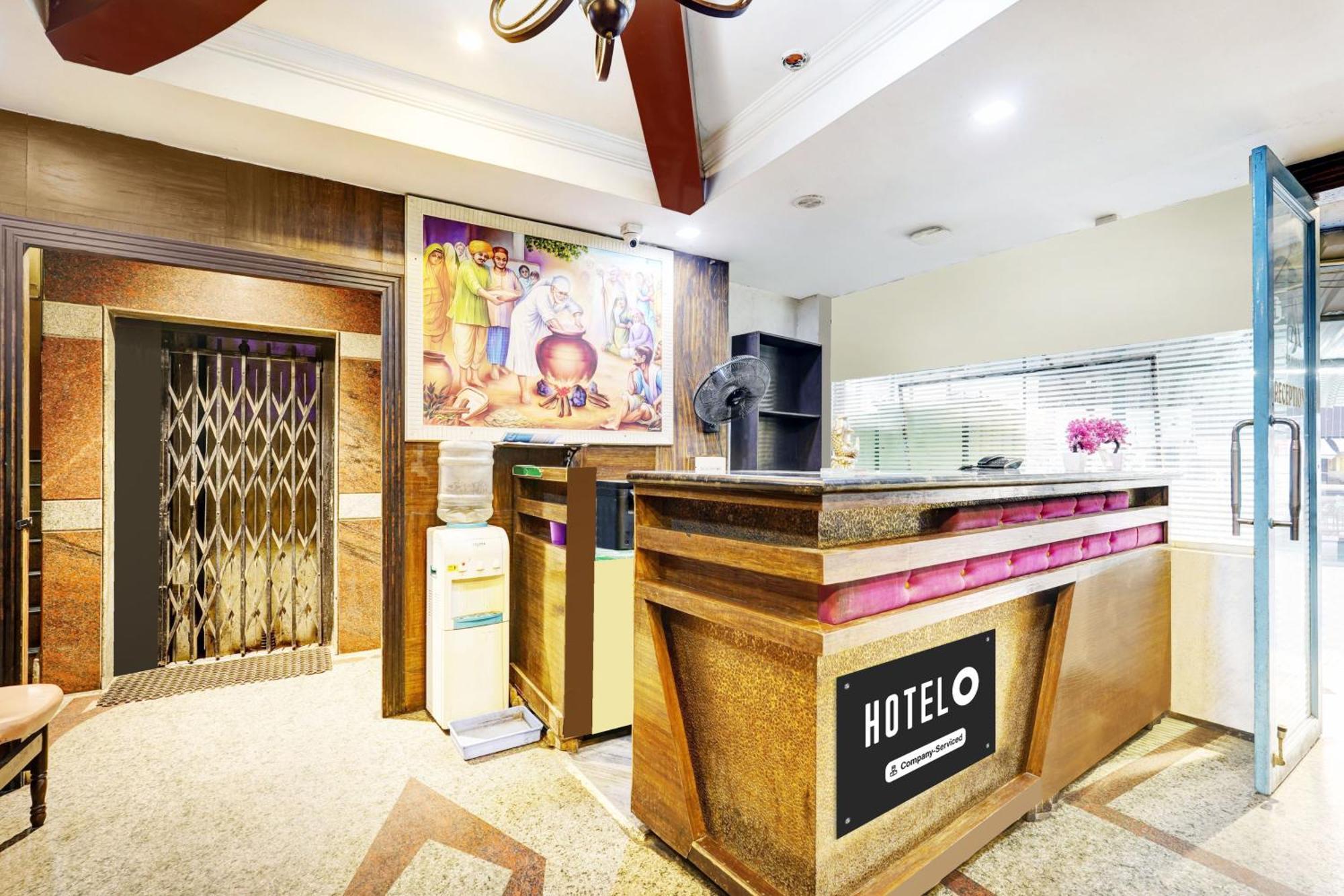 Super Hotel O Padmavathi Puram Near Railway Station ティルパティ エクステリア 写真